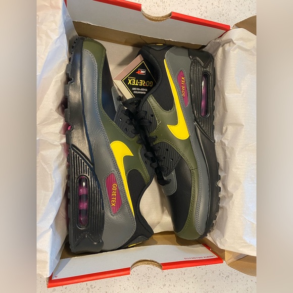 Nike Air Max 90 GORE-TEX sneakers - Picture 3 of 4